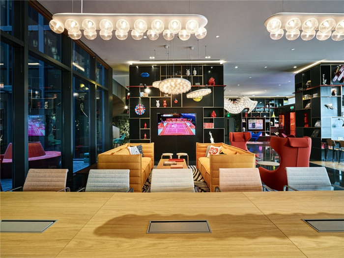 充滿活力與藝術色彩的上海citizenM精品連鎖酒店設計