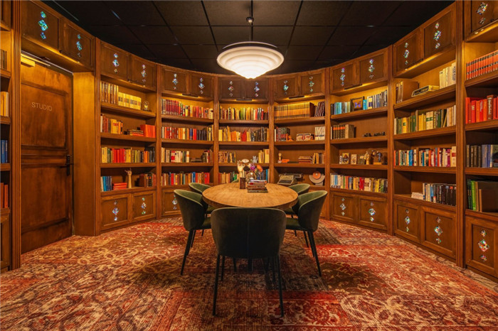 國外社交型精品酒店圖書室設計方案  多種房型超新奇