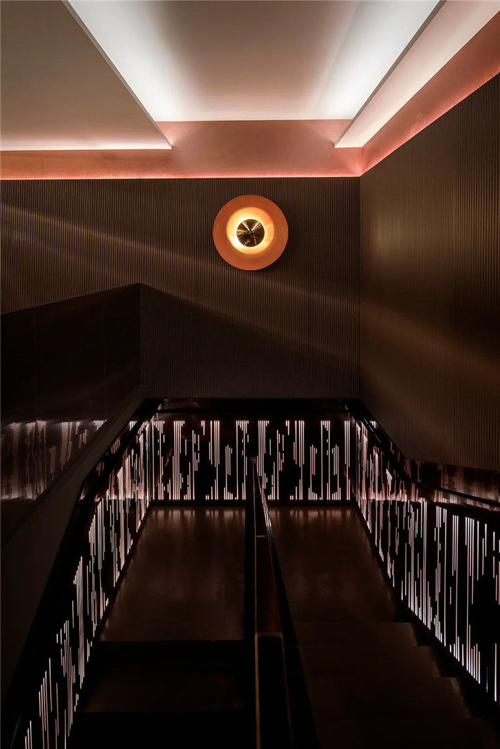 酒店樓梯設計-Art Deco復古懷舊風音樂主題精品酒店設計案例