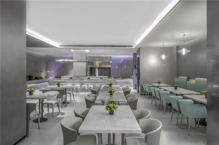 酒店自助早餐廳設計-經久不衰的現代簡約風CRYSTAL ORANGE酒店設計
