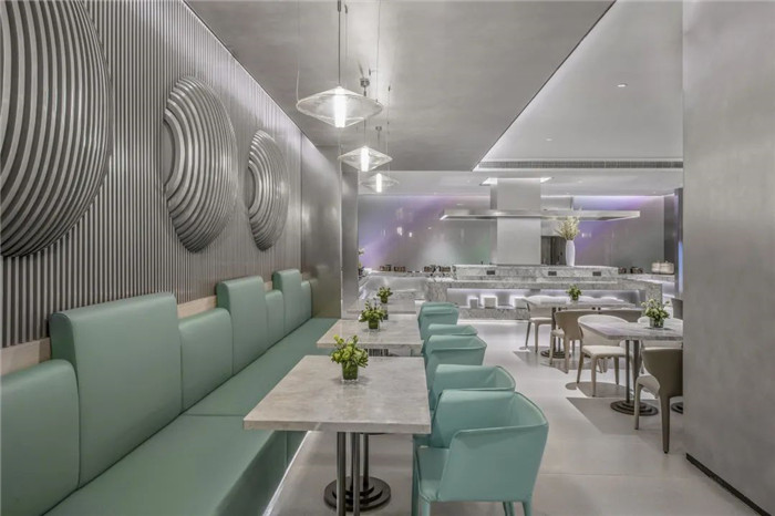 酒店早餐廳設計-經久不衰的現代簡約風CRYSTAL ORANGE酒店設計